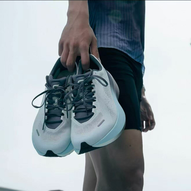 รองเท้าวิ่งมืออาชีพ รองเท้าวิ่ - Home Gym Pro บทวิจารณ์และราคา