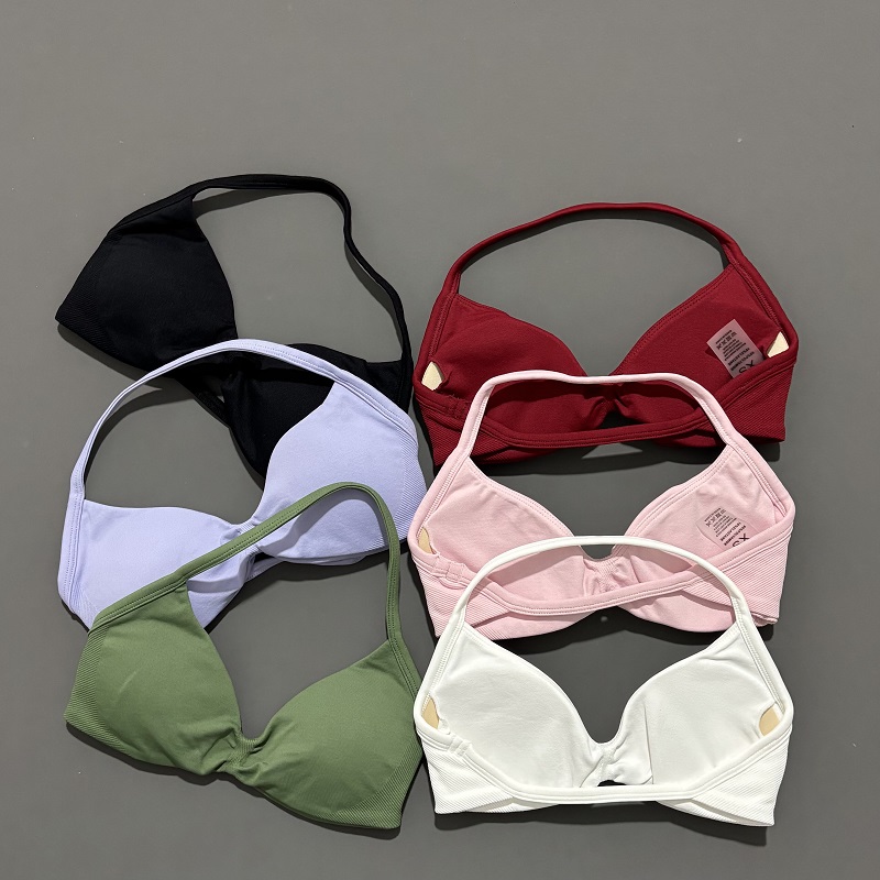 เสื้อชั้นในแบบสปอร์ตสำหรับเล่น - Home Gym Women บทวิจารณ์และราคา